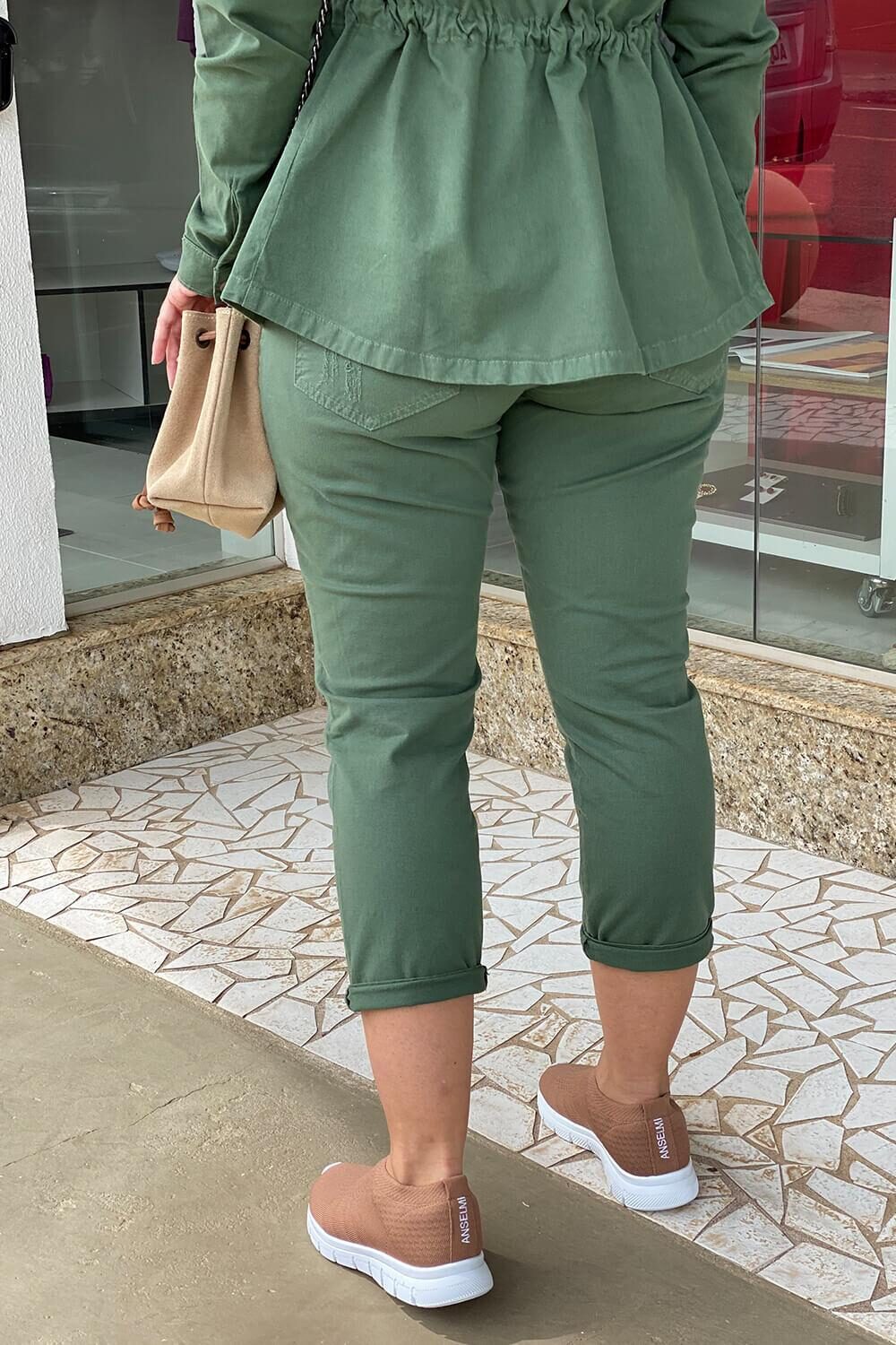 Calça Pantacourt Skinny Verde