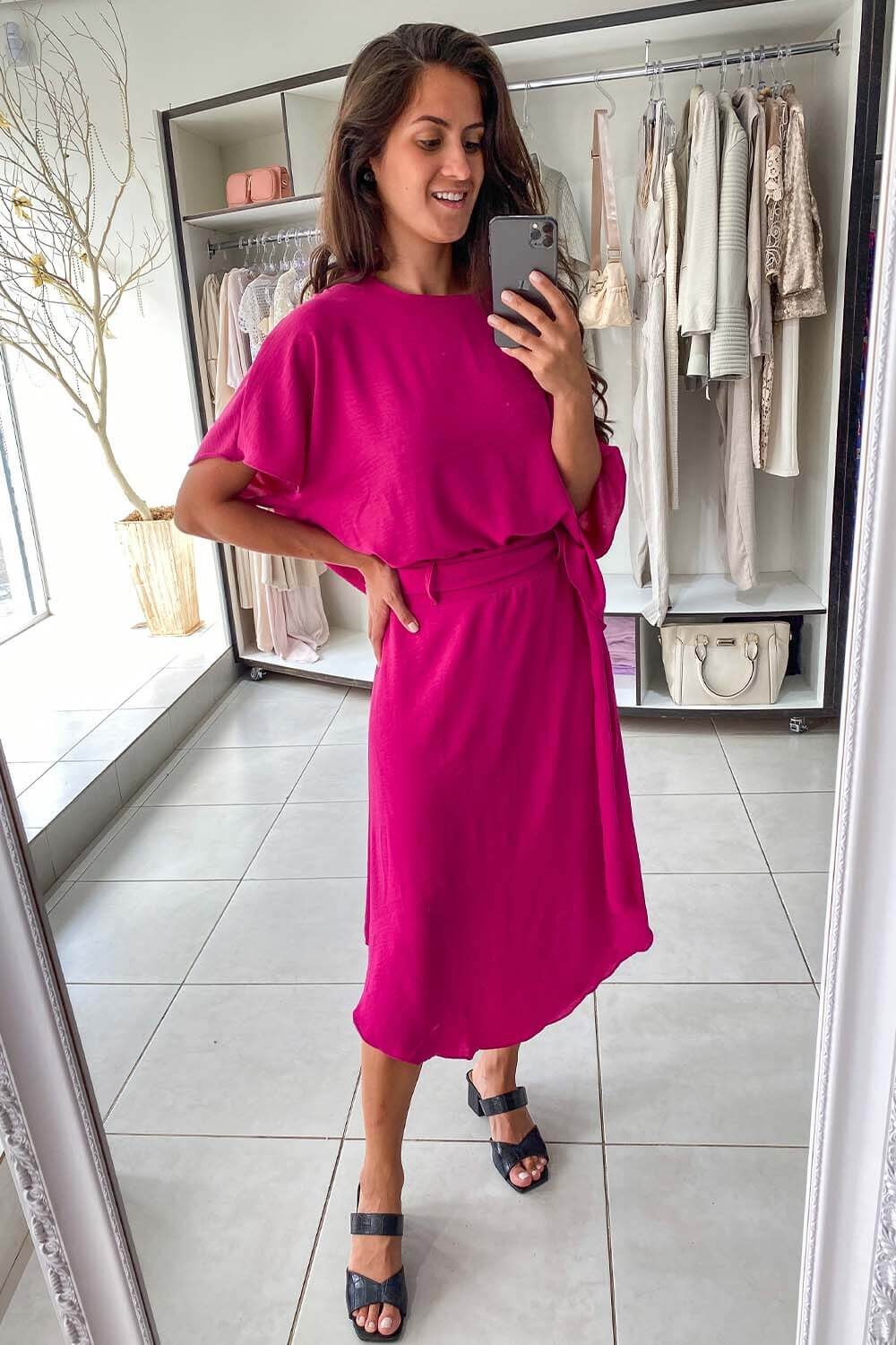 Conjunto Crepe Plus Cropped e Saia Midi Fúcsia